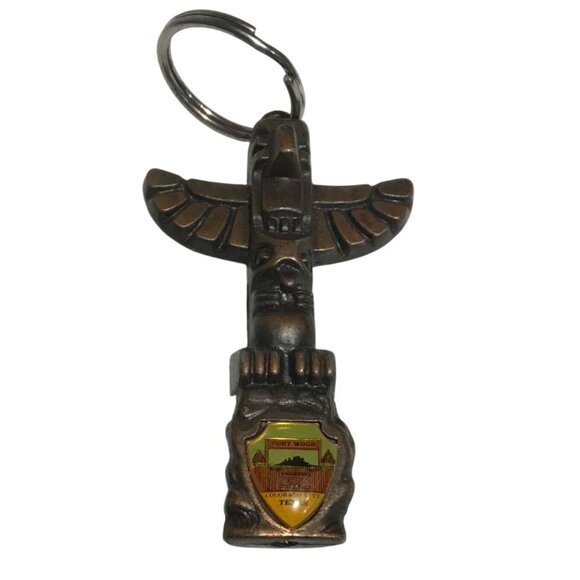 Vintage Skagway Fort Worth Texas Metal Totem Pole with Eagle Keychain Souvenir - Picture 1 of 5